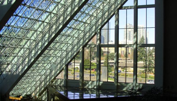 Business Directory WordPress plugin, photoby-glass_hotel_800-600x430